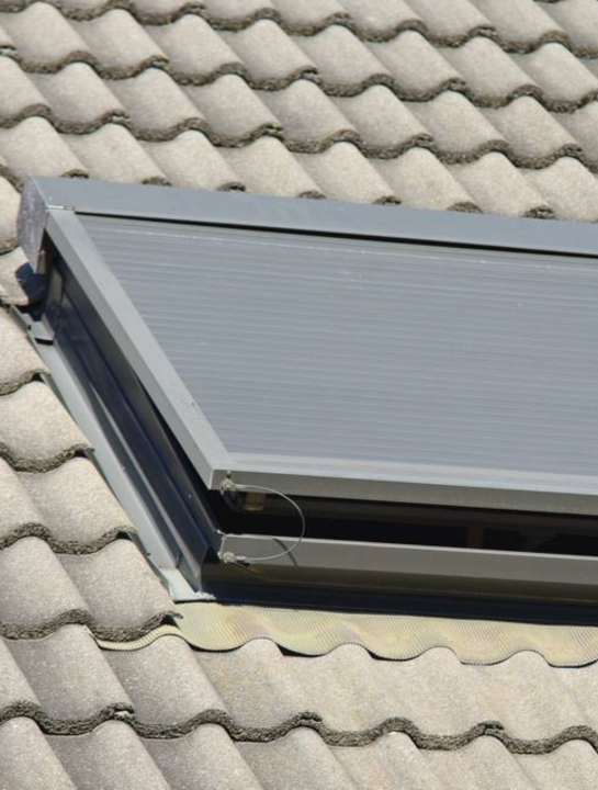 Pose de velux à Chantilly (60500) - Norton Couverture dans l'Oise (60) Pose de velux à Chantilly (60500) - Norton Couverture dans l'Oise (60)